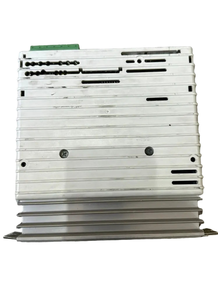 Lenze 33.8202-E AC Frequency Inverter Drive 0.75kW 230V Single Phase Input