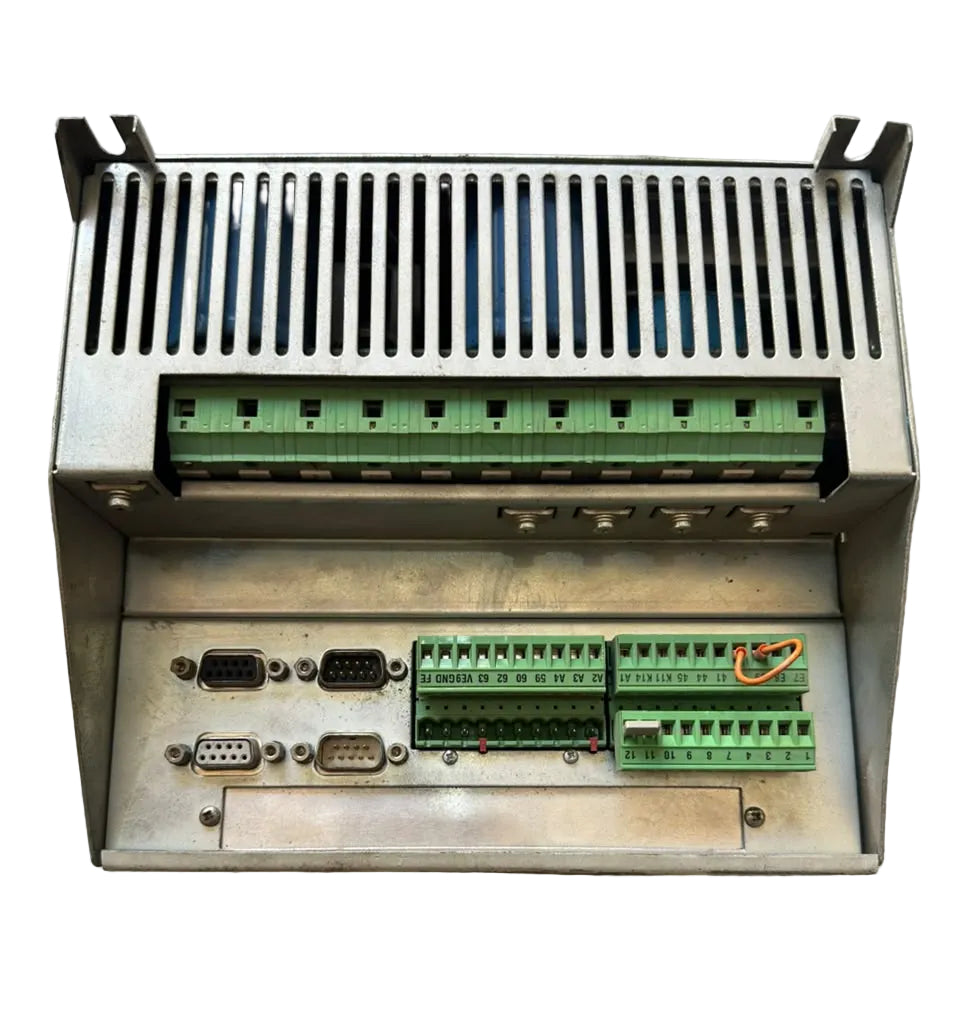 Lenze 33.8602_E Frequency Inverter Drive 400–460V 3.9–7.0A