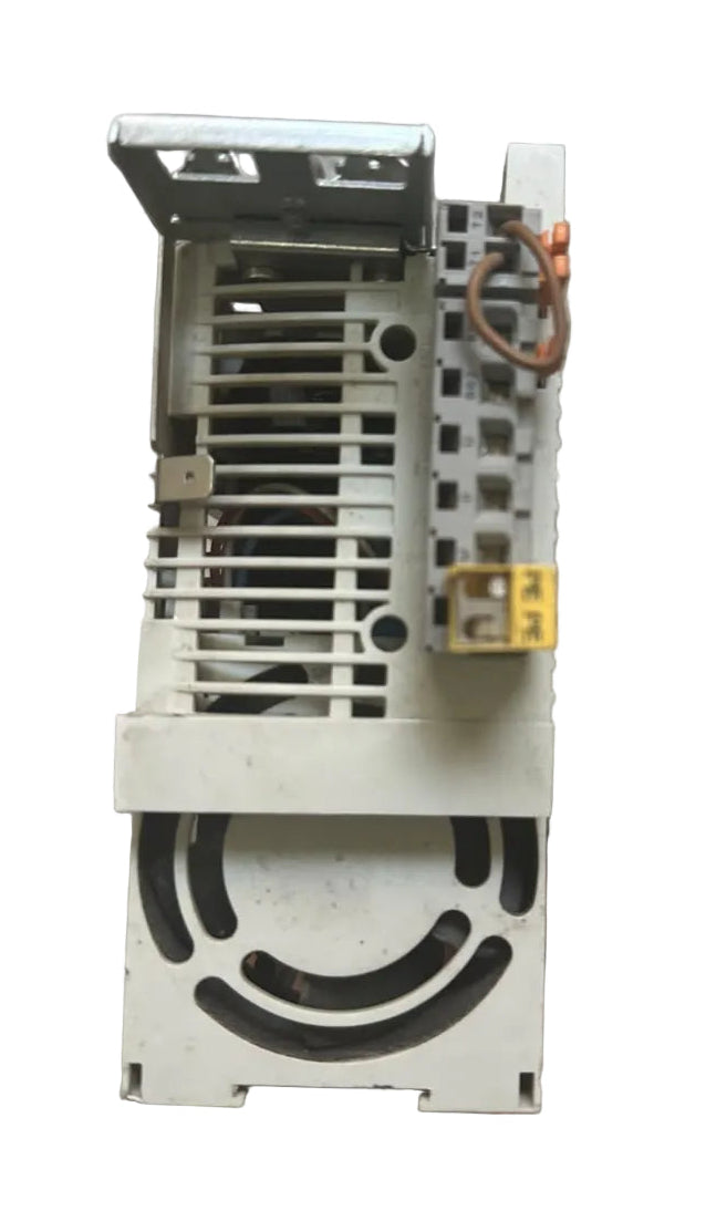 Lenze 8200 Vector E82EV222_2C 2.2kW AC Frequency Inverter Drive 230V 3HP VFD