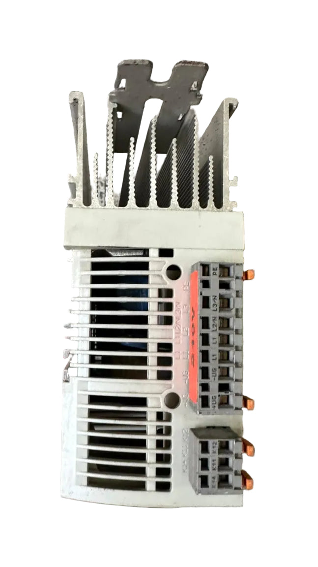 Lenze 8200 Vector E82EV223_2C AC Frequency Inverter Drive 2.2kW 230V 3HP