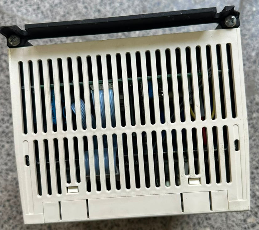 Lenze EVF8101-A 220/240V AC Frequency Inverter Drive 0–480Hz