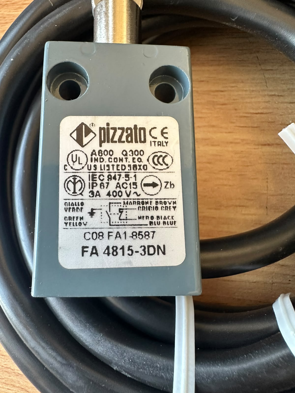 Pizzato FA 4815-3DN Limit Switch IP67